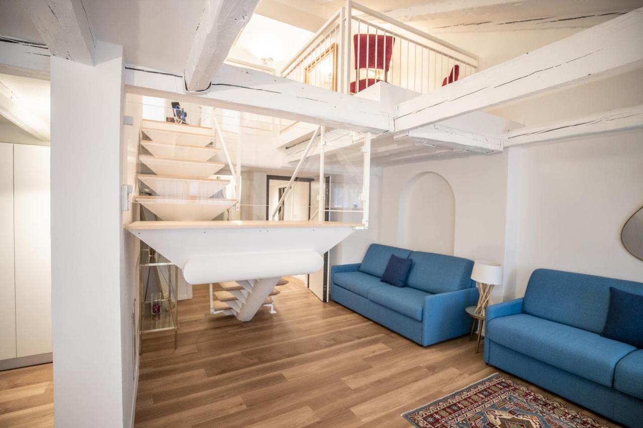 Grand Hotel Duchi D'Aosta Apartments トリエステ エクステリア 写真