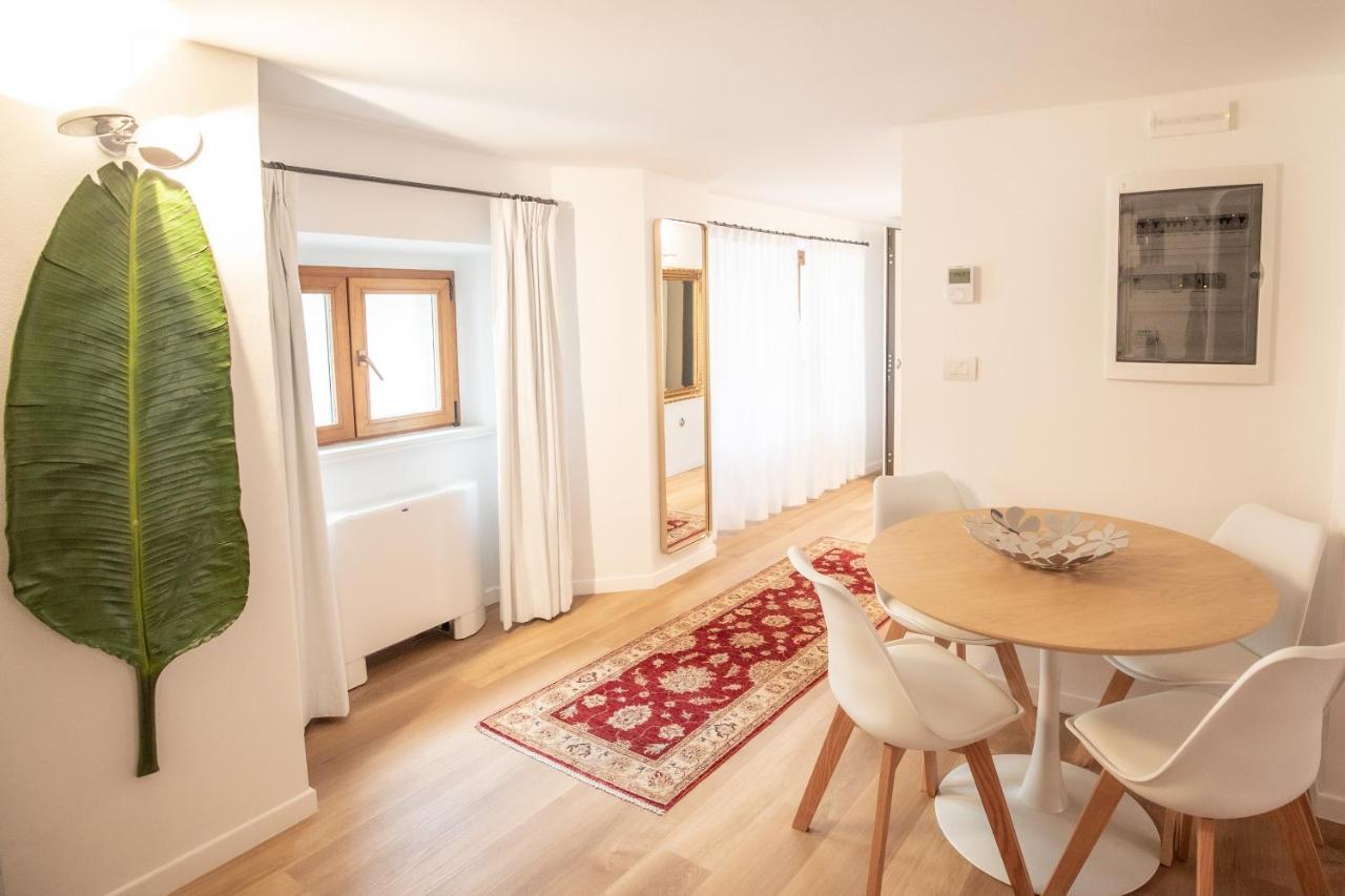 Grand Hotel Duchi D'Aosta Apartments トリエステ エクステリア 写真