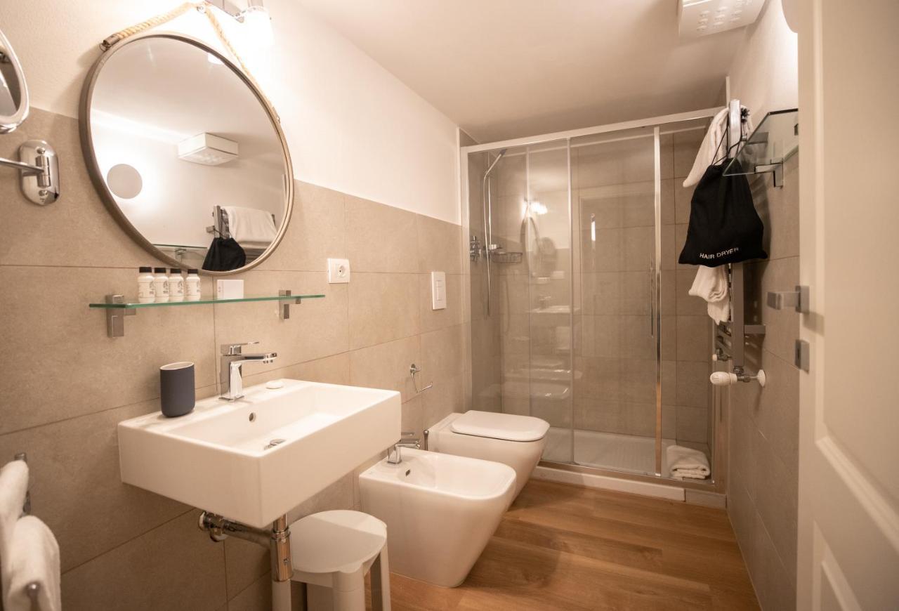 Grand Hotel Duchi D'Aosta Apartments トリエステ エクステリア 写真